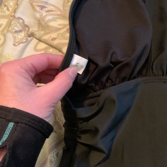 EUC Amazon Swim Suit XL Black with Straw Hat - Picture 6 of 6